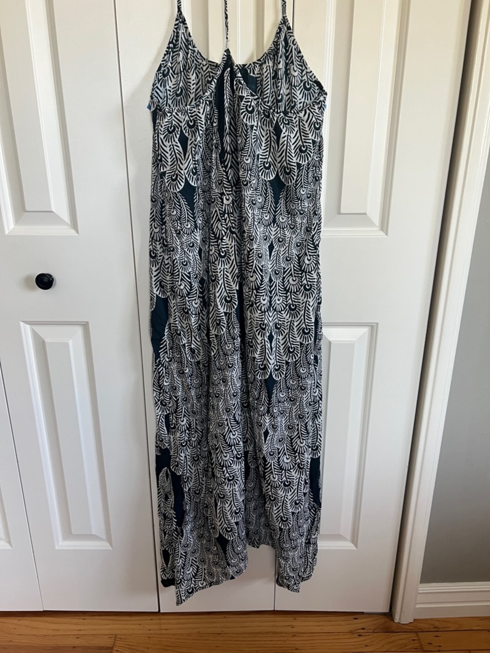 Roxy Navy and White Asymmetrical Halter Dress - Picture 4 of 5